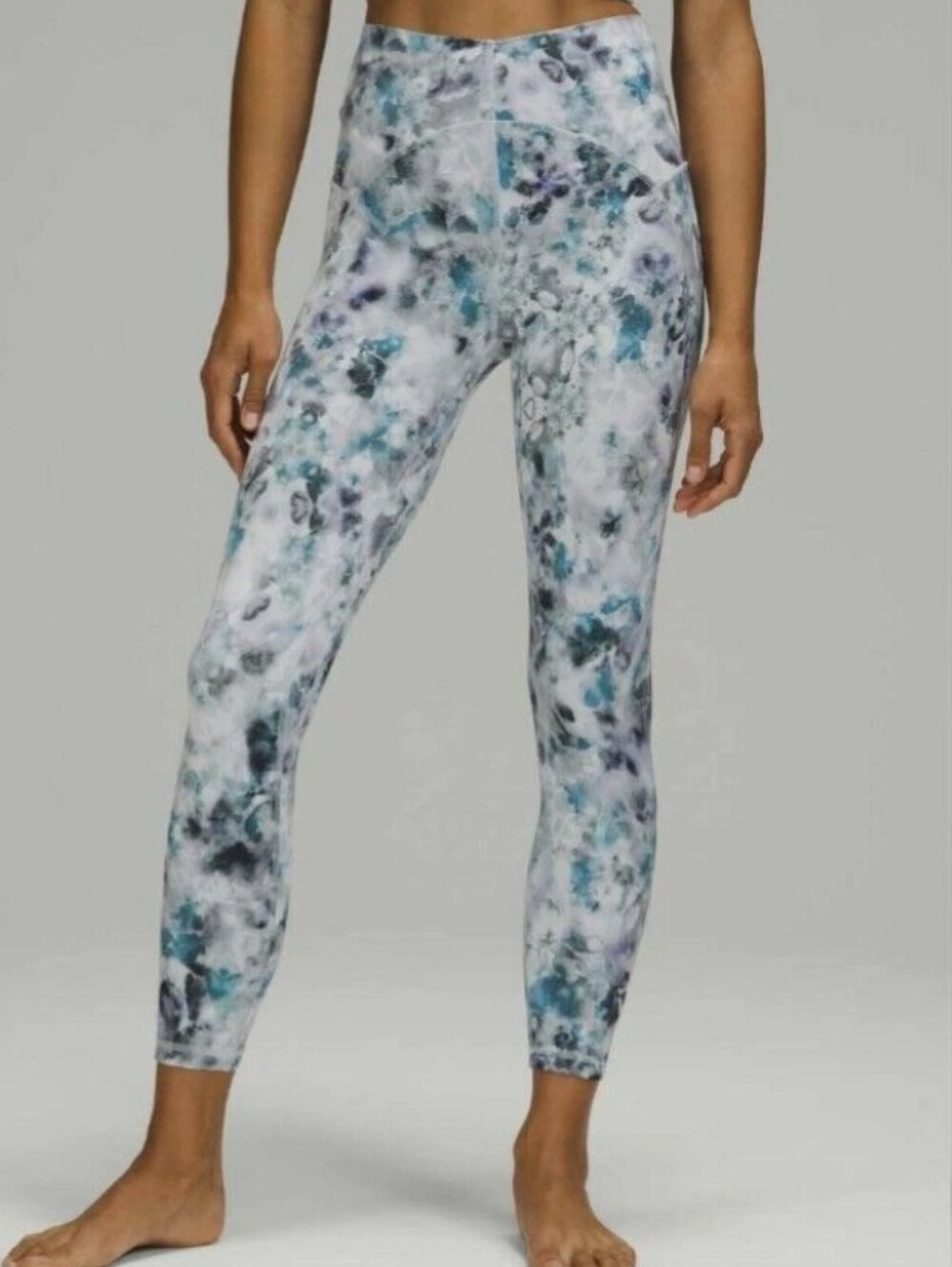 Women's High-Rise Lululemon Printed 7/8 Leggings.